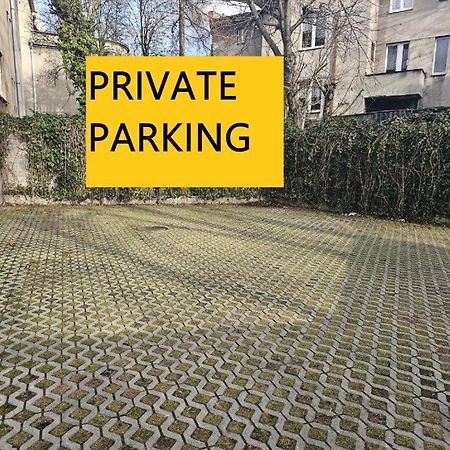 Urabn Apartments Studio With Garden No 2A Chorzow Katowice Free Private Parking, Self Check-In Dış mekan fotoğraf