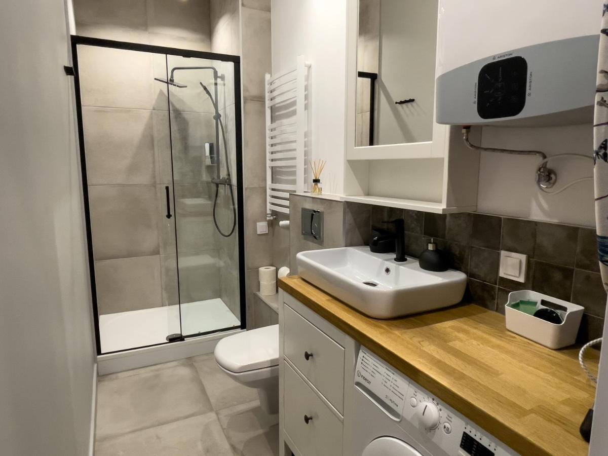 Urabn Apartments Studio With Garden No 2A Chorzow Katowice Free Private Parking, Self Check-In Dış mekan fotoğraf