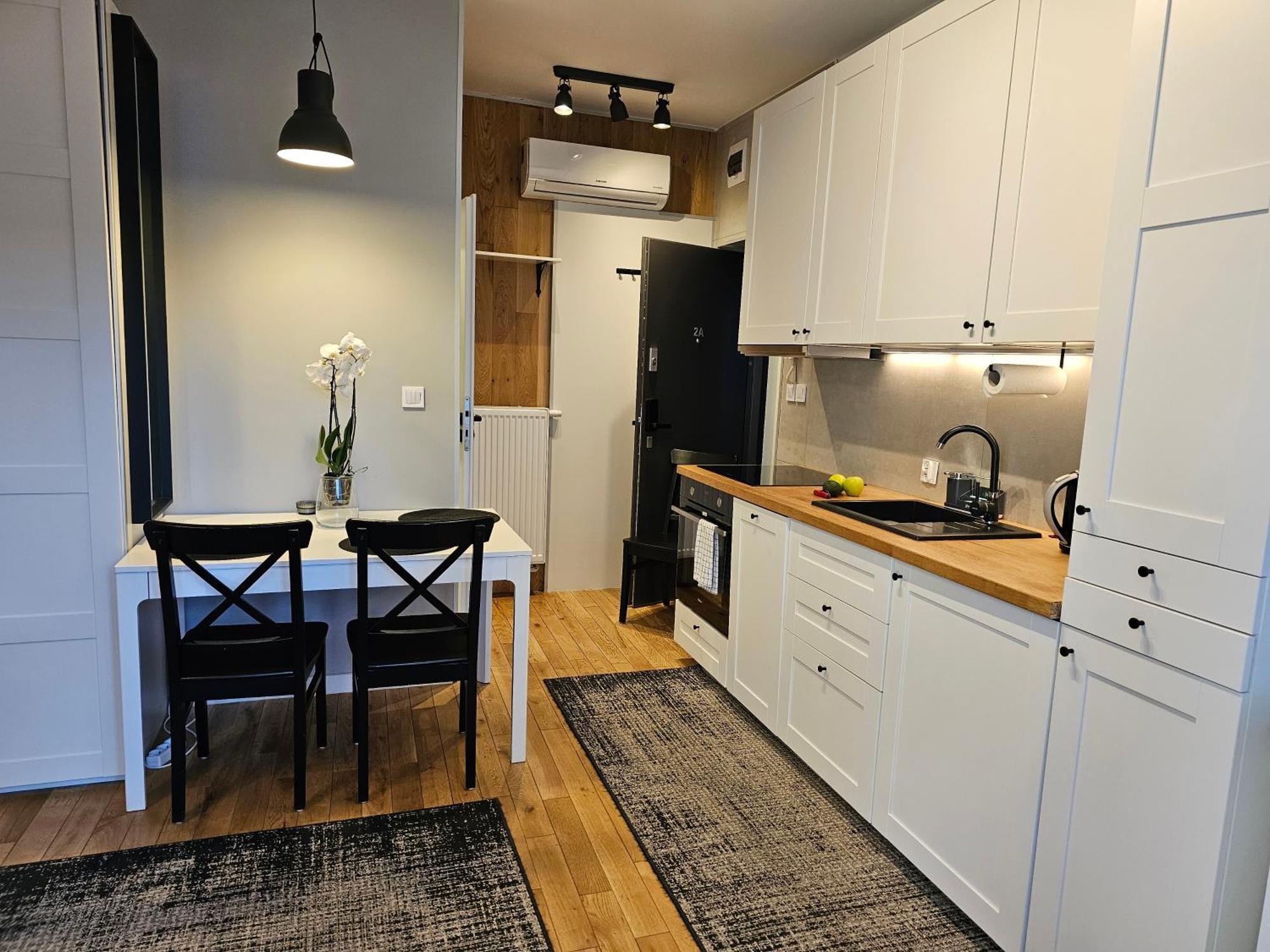Urabn Apartments Studio With Garden No 2A Chorzow Katowice Free Private Parking, Self Check-In Dış mekan fotoğraf